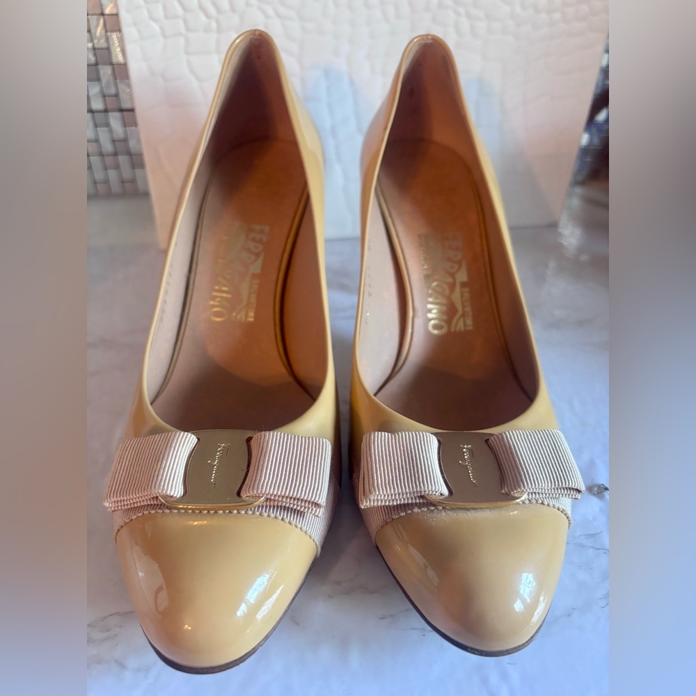Salvatore Ferragamo Tan Bow Heels